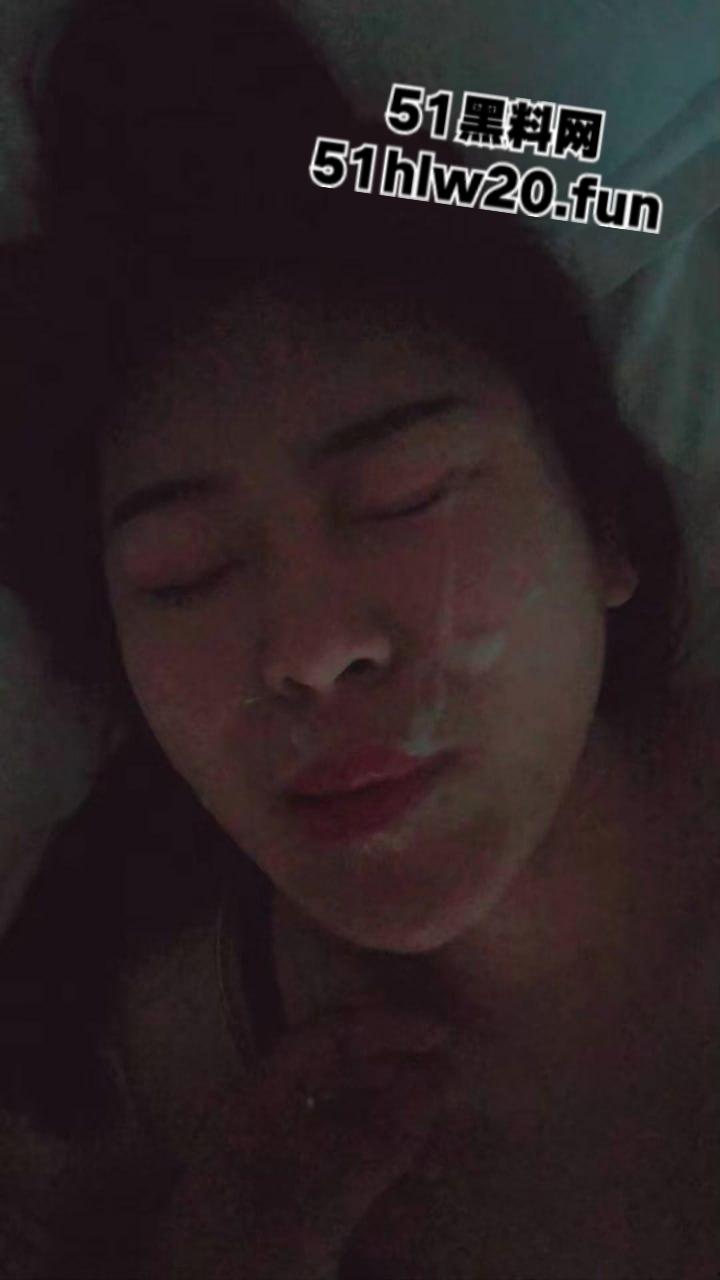 网盘泄密资源,辽宁大连新婚少妇【白诗怡】私密照片视频全泄露,照片精彩视频内容超劲爆。-11