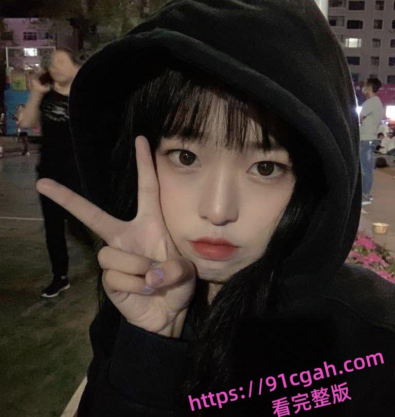 老公开着迈巴赫出轨，女大学生知三当三，老婆到宿舍楼下准备找女生算帐-5