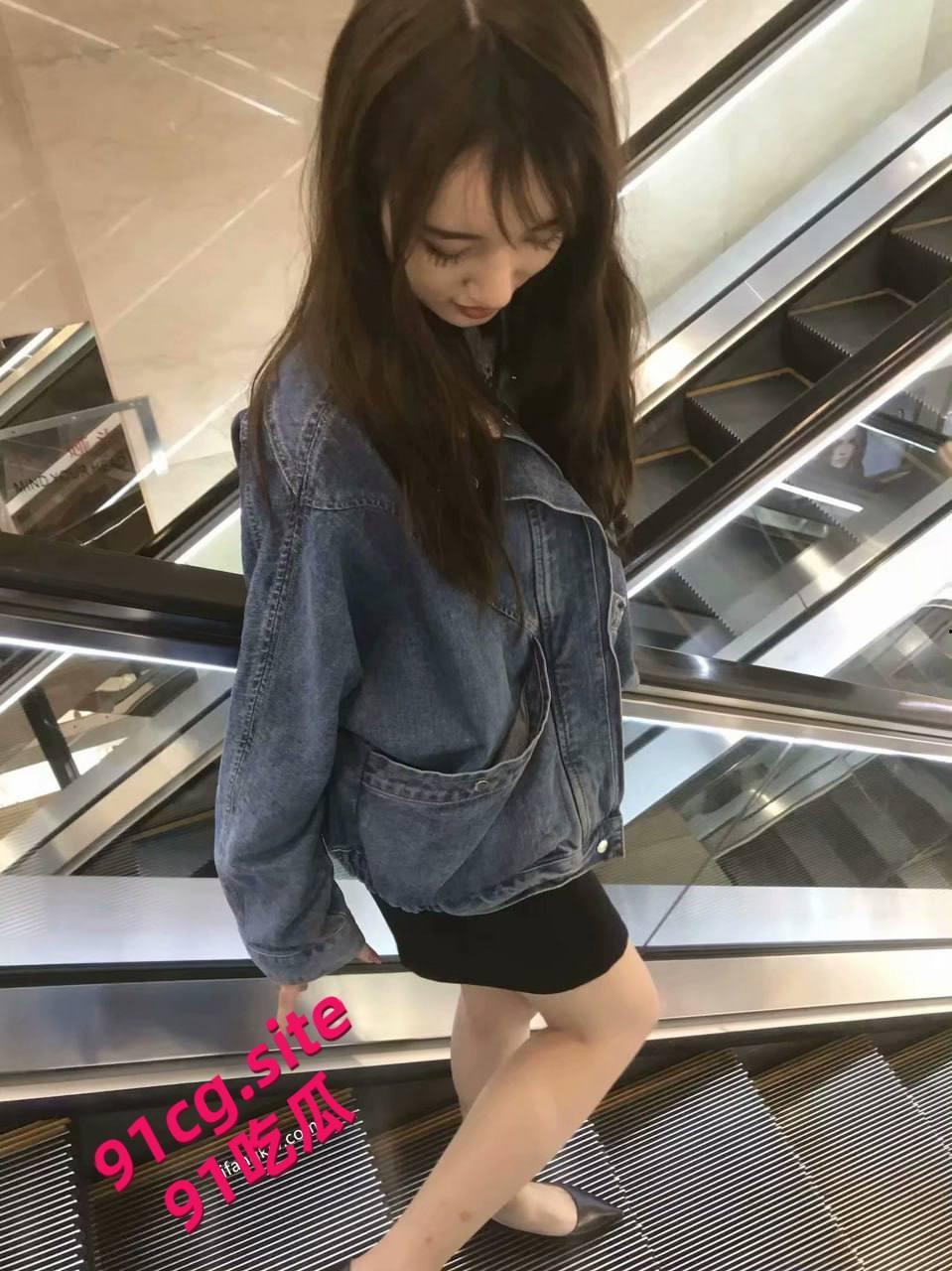 广东深圳 超极品反差女大学生  这是真骚小情侣是真的会玩-1