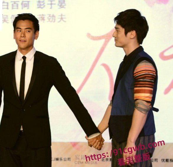 顶流明星彭于晏私密视频流出！追求唐禹哲、与经纪人是炮友关系，各种黑料浮出水面，实锤gay身份！-8