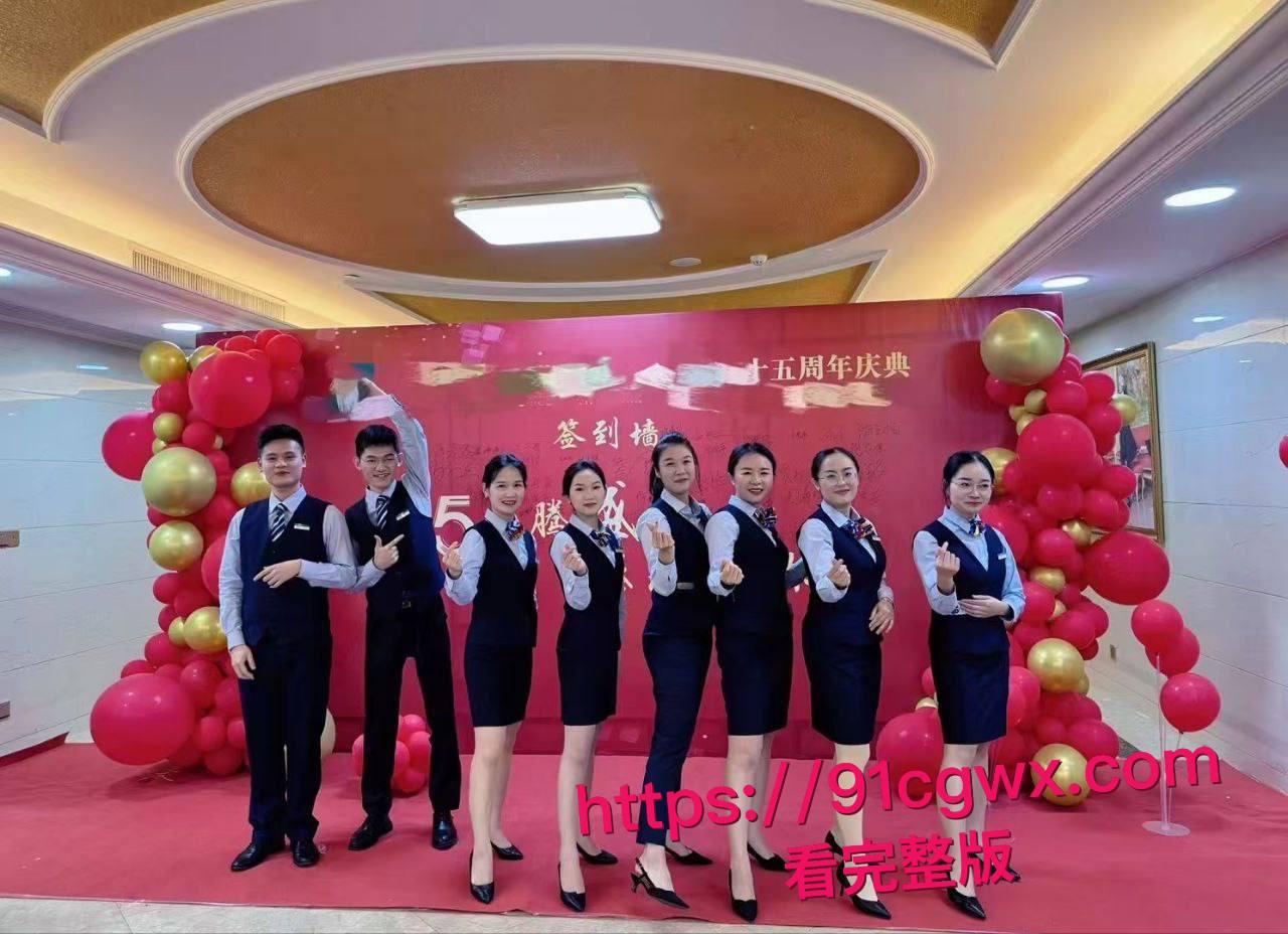 广西口岸管理局局长周玉才新房偷情被公务员老婆堵门：与邮储小三滚床单视频流出仕途婚姻双崩盘！-1