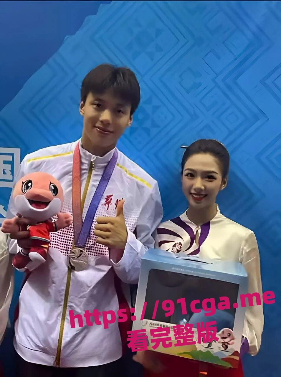 泳坛小将禹景铭私生活大曝光!12天约炮10次被前女友实锤#做六休一”#前女友#时间管理大师-3