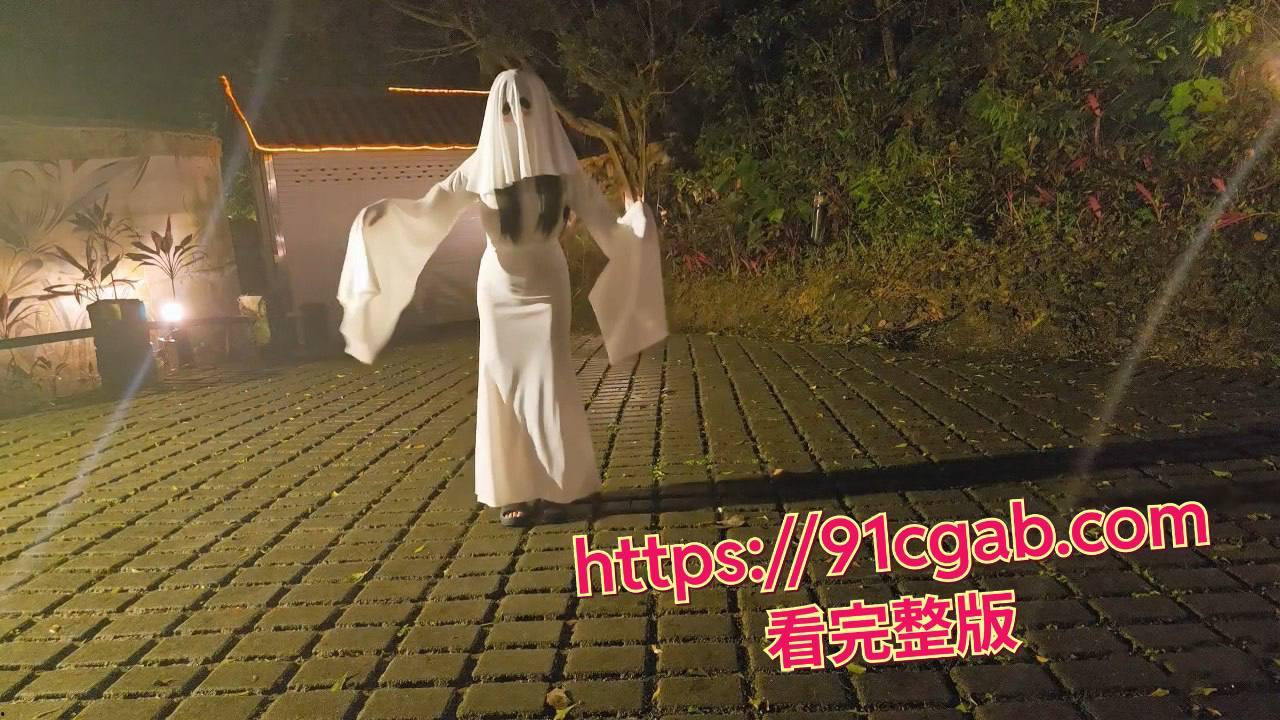 揭秘福利姬 慕慕Momo 淫拍真实幕后！原来当福利姬写真摄影师这么爽！-1