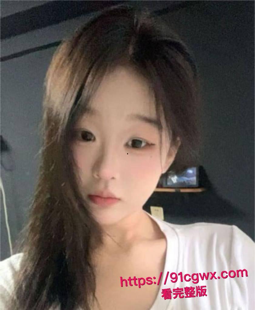 高二妹子同居偷情实录，朋友挖墙脚得手，放学直奔男友家后入啪啪，小身板撞得一塌糊涂嫩逼内射狂喷！-1