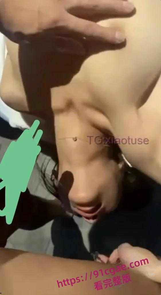 33岁老司机抖音啊瓜满街跑 把03年极品女友调教成私人玩物最新流出-5