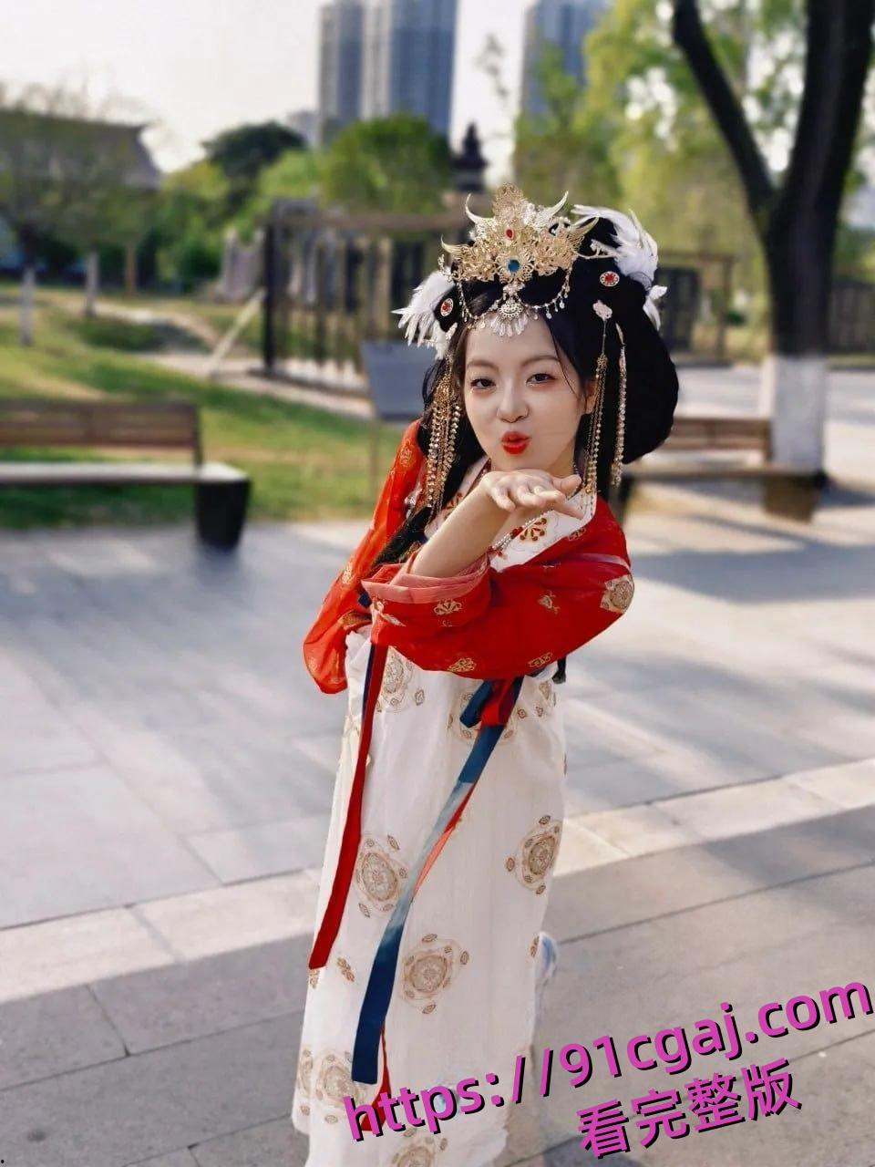 安徽反差大学生朱思颖金主包养日常 清纯女神辩论社明星私下化身母狗 酒店疯狂做爱调教-5