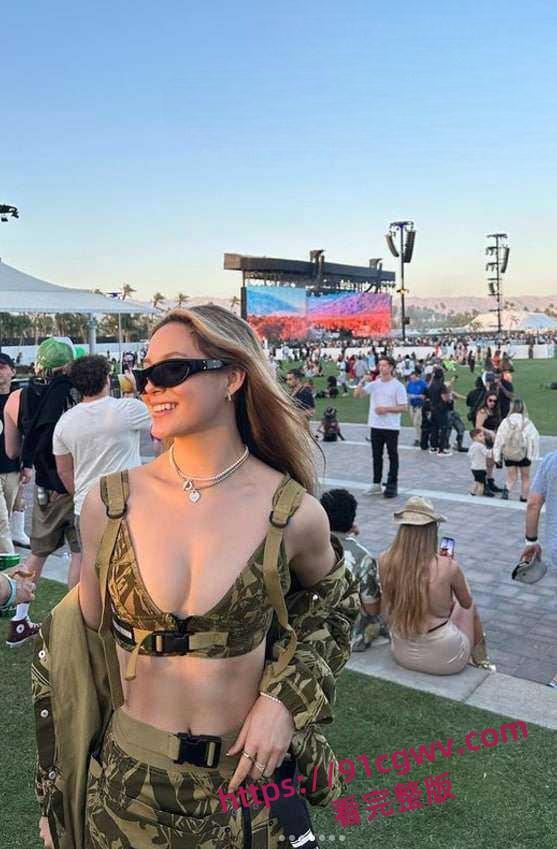 奥运滑雪冠军谷爱凌这么骚为啥没人说呢，曝光裸照图片和自慰视频-8