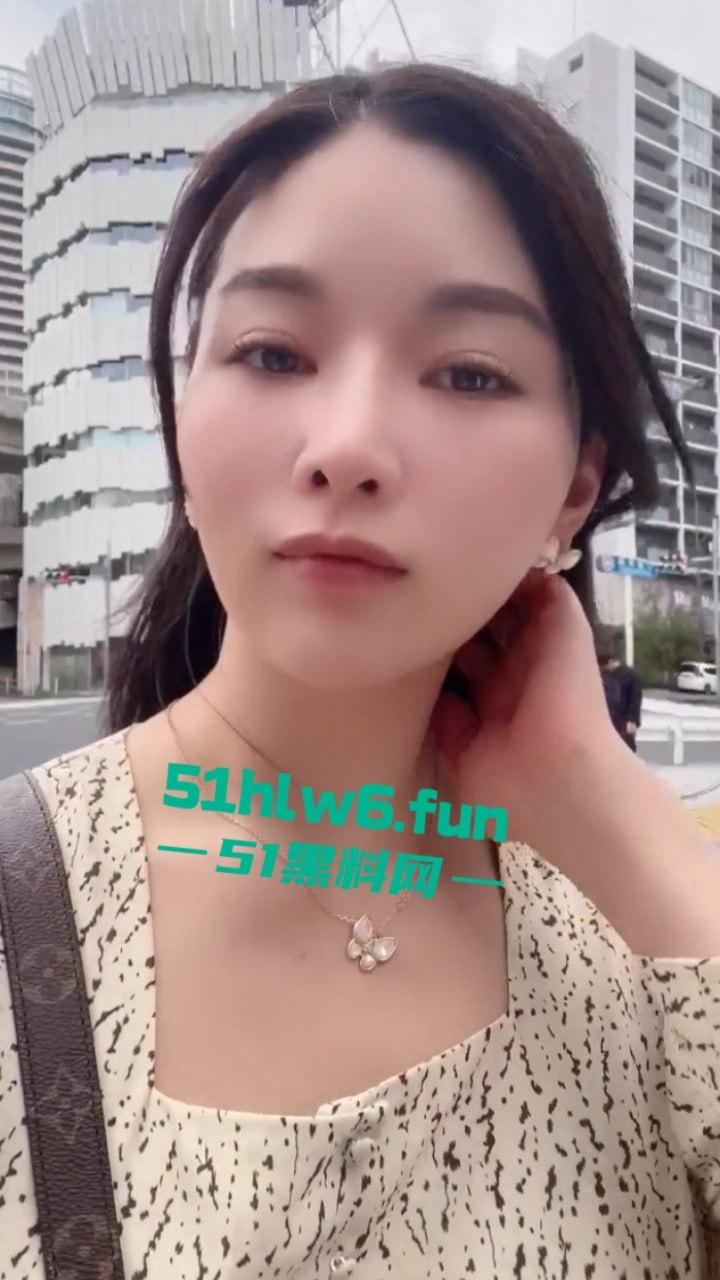 万人求的高颜值御姐【katayama】超人气巨乳女神，九头身S型F杯巨乳风情万种反差婊，最新合集流出。-2