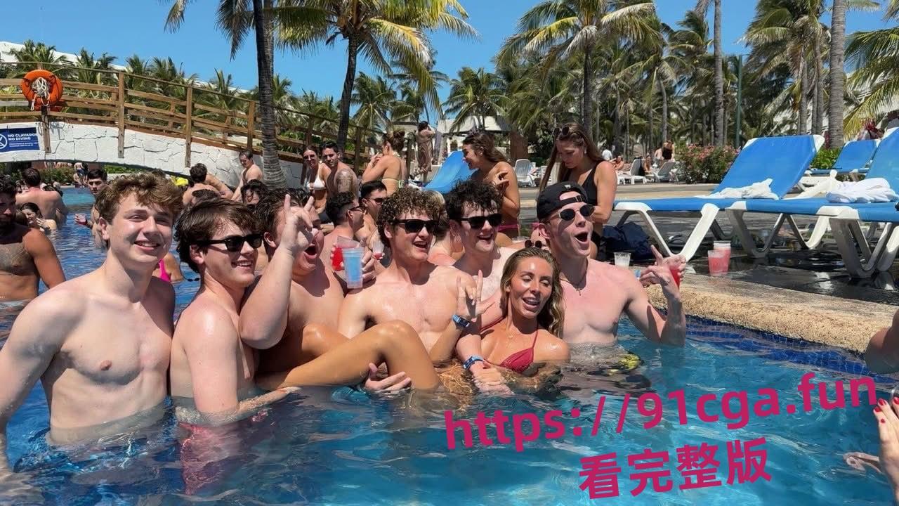 日逼大王Bonnie Blue出席墨西哥坎昆春假引发争议：24小时与1057人纪录再掀波澜-6