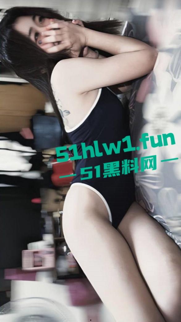 约炮大神投稿自己21岁极品纹身母狗【卢欣柔】年纪轻轻会的不少,各种姿势任猛男持续输出-23