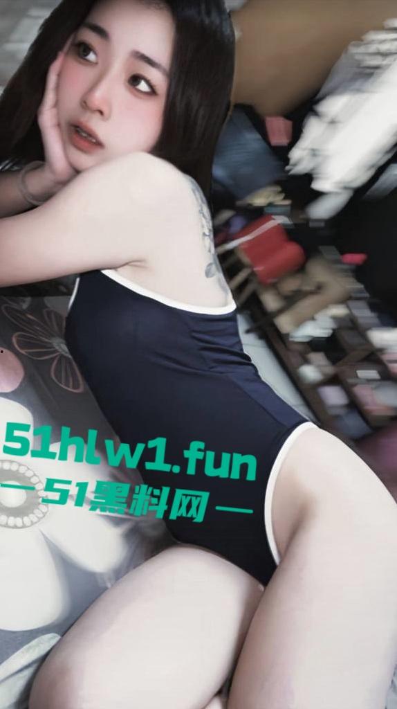 约炮大神投稿自己21岁极品纹身母狗【卢欣柔】年纪轻轻会的不少,各种姿势任猛男持续输出-24