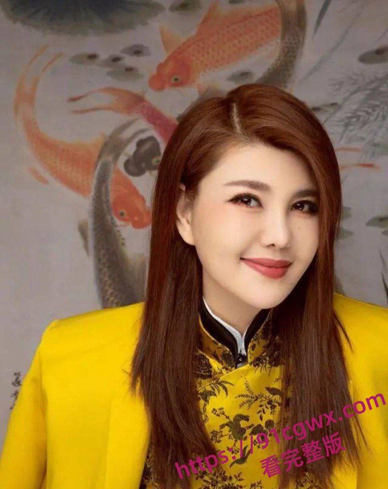 民族歌手乌兰图雅不雅信息曝光 包养团队贝斯手已婚家暴男郝梓杰-18