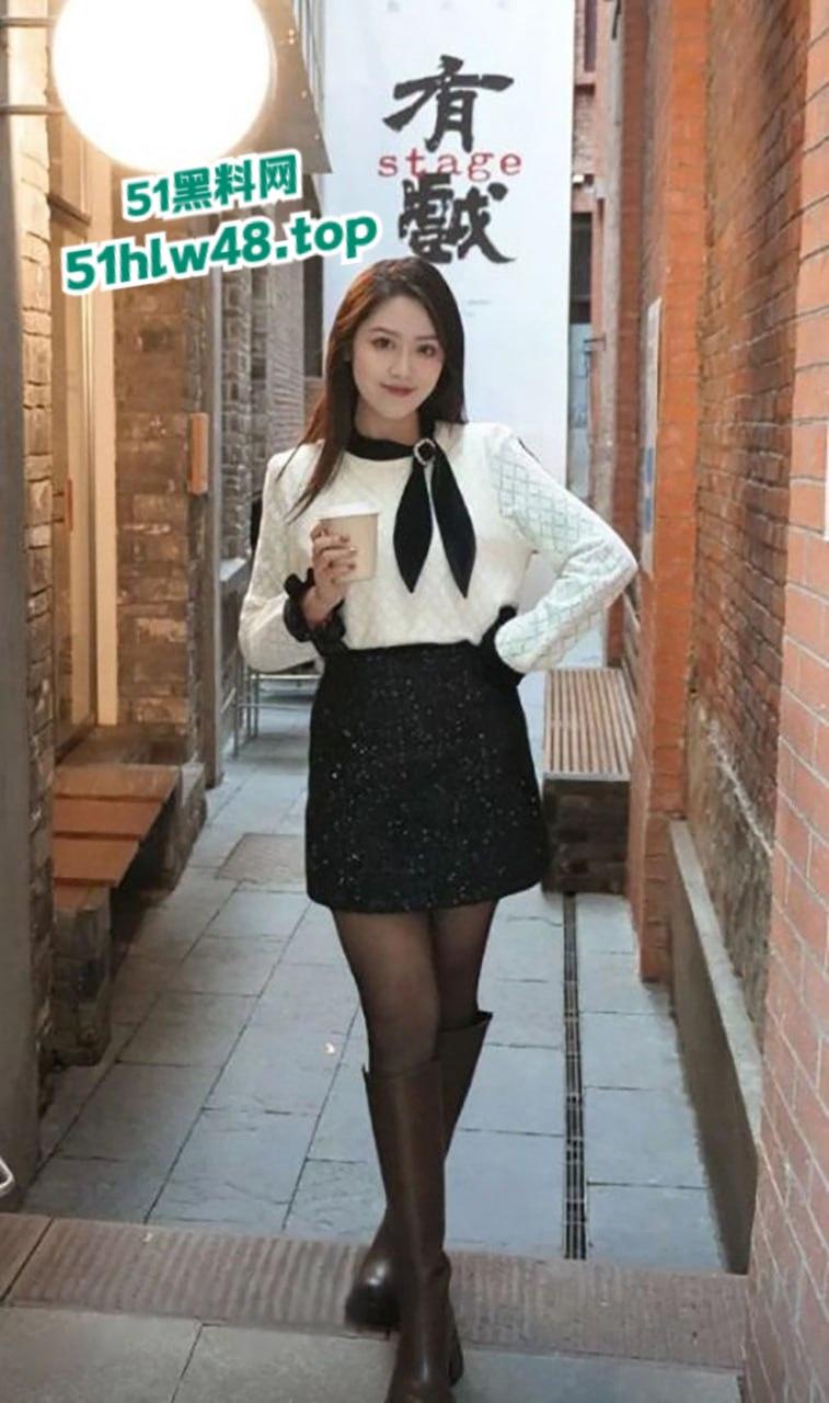 南京大学艺术学院，大三学姐【杨豆豆】成熟的气质女神，背地里约炮成瘾背着男友偷情被发现曝光。-2