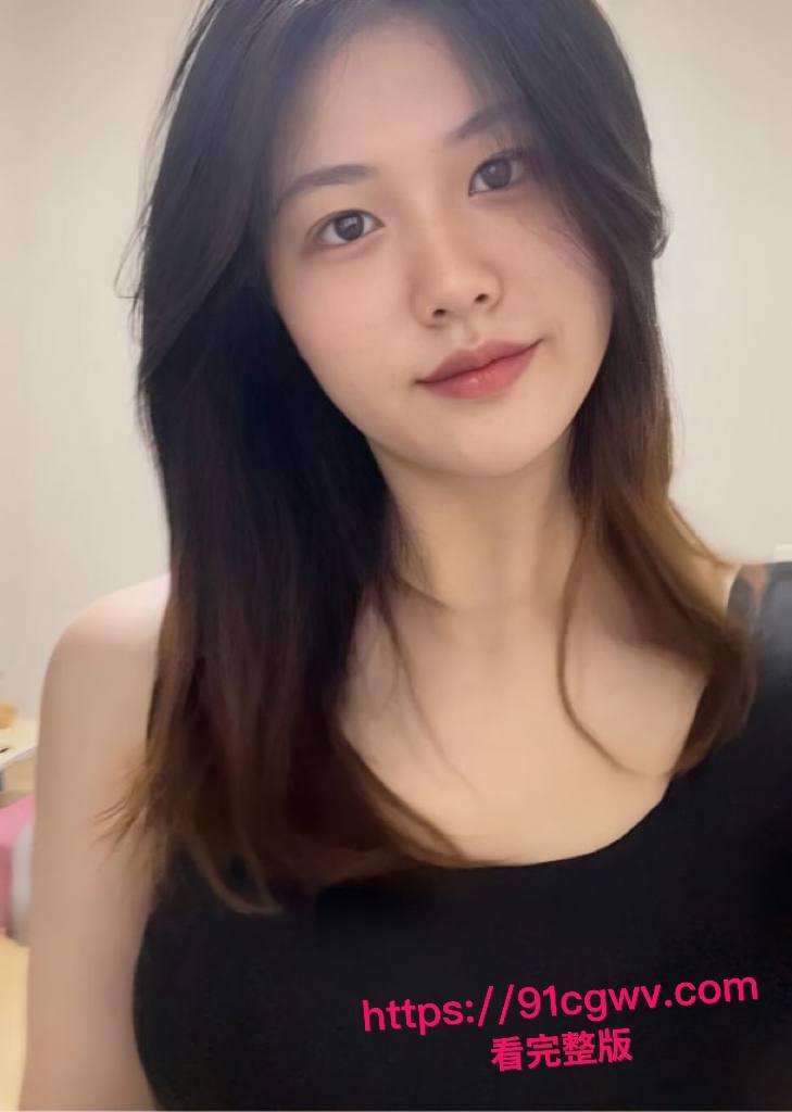 高颜值女神学生为金主深喉口爆,黑丝开裆腿大开大屌直冲嫩穴爆操,淫叫浪翻天!-12