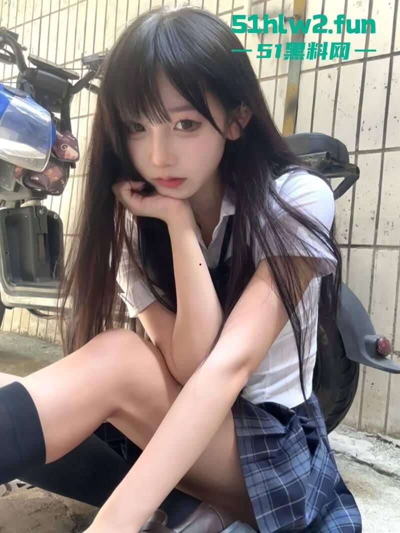 深圳高颜值舞蹈生【聂雨桐】外网公开求包养,嫌钱不到位拒不承认卖逼事实引发热议。-6