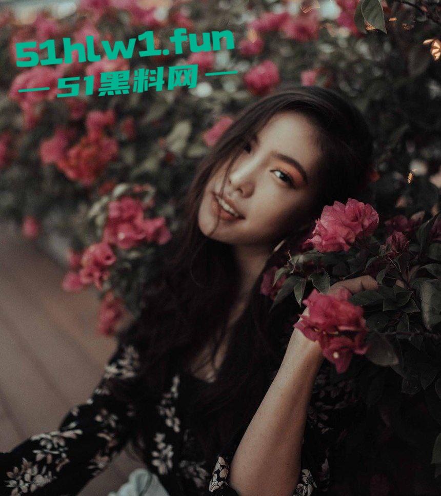 新加坡极品母狗【李玲玉】御姐外表反差骚逼,身材高挑翘臀大奶,修长美腿性感诱人,被主人居家调教爆操视频流出。-9