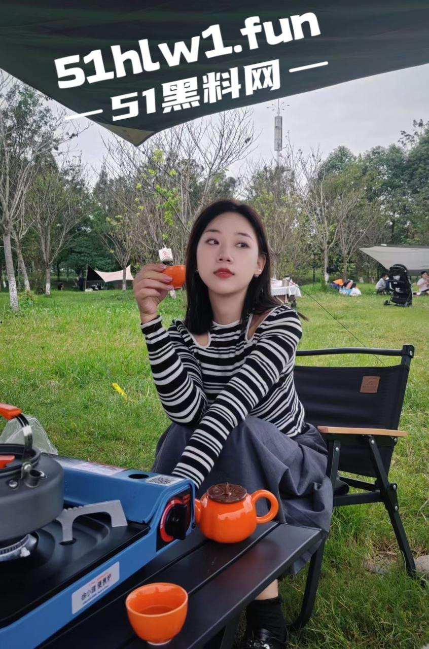 山东师范学院陈雪莹,刚上大一的极品学生妹,颜值高模特身材,修长美腿超诱人,被金主酒店调教激情爆操!-4