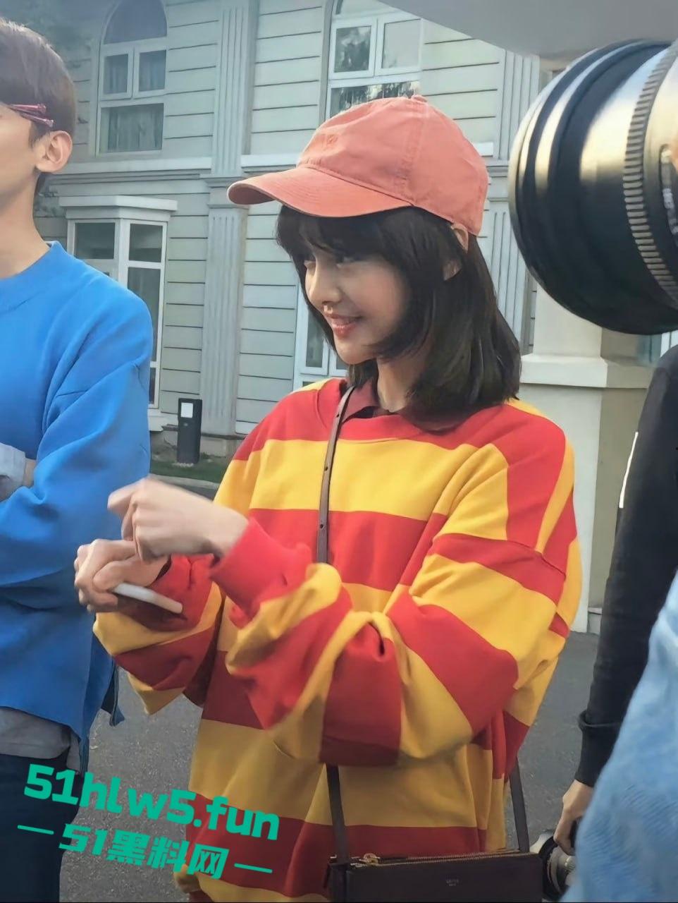 代孕女星【郑爽】又曝新瓜!给河南首富【叶延伟】当小三孕肚超大 马上要生!-3