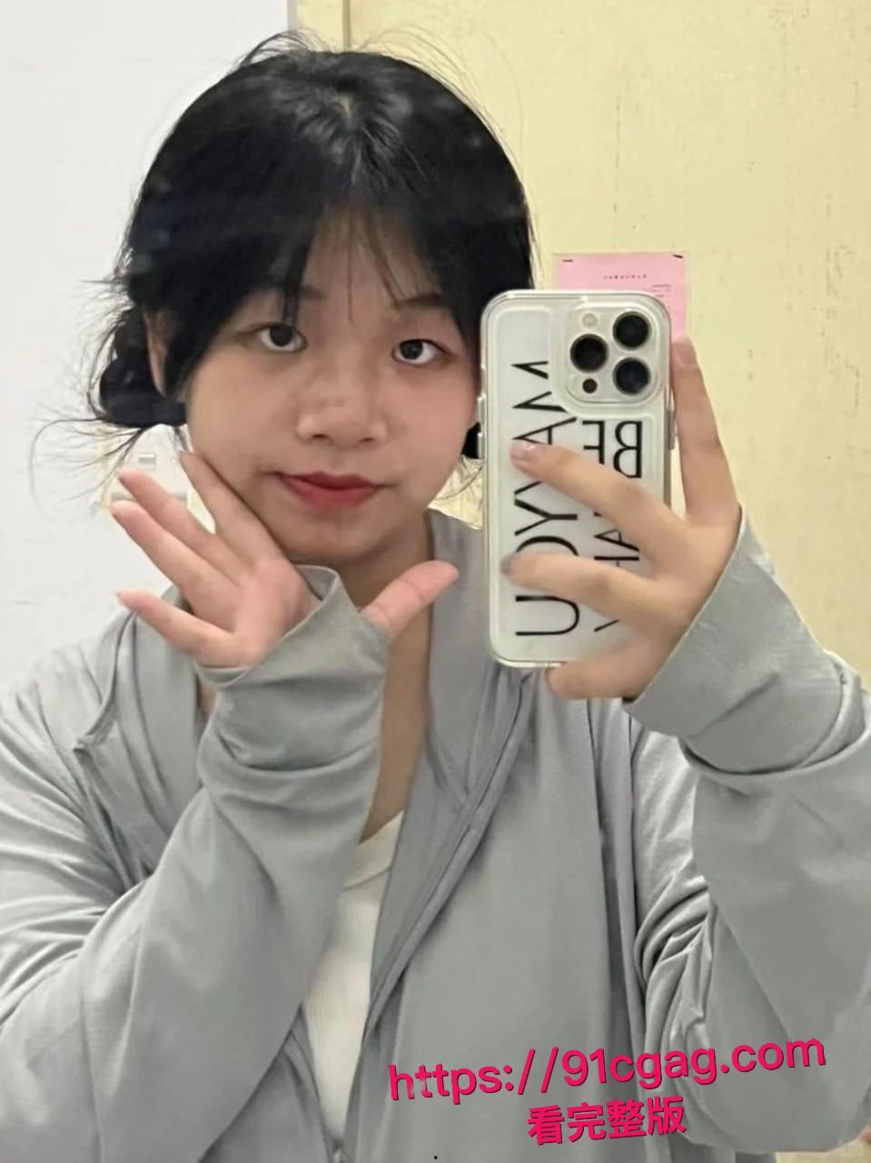 哈尔滨销售骚货赵小雪出轨黑料爆棚！偷情视频曝光“你操爽他操不爽”，暴力吃屌深喉狂吸，逼洞松垮黑得发亮！-2