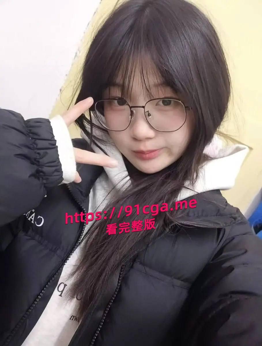 抖音50万粉丝小佳呆呆转战推特:揭秘她的新身份 #推特 抖音网红 #抖音小佳呆呆的 #福利姬 #自拍流出-1