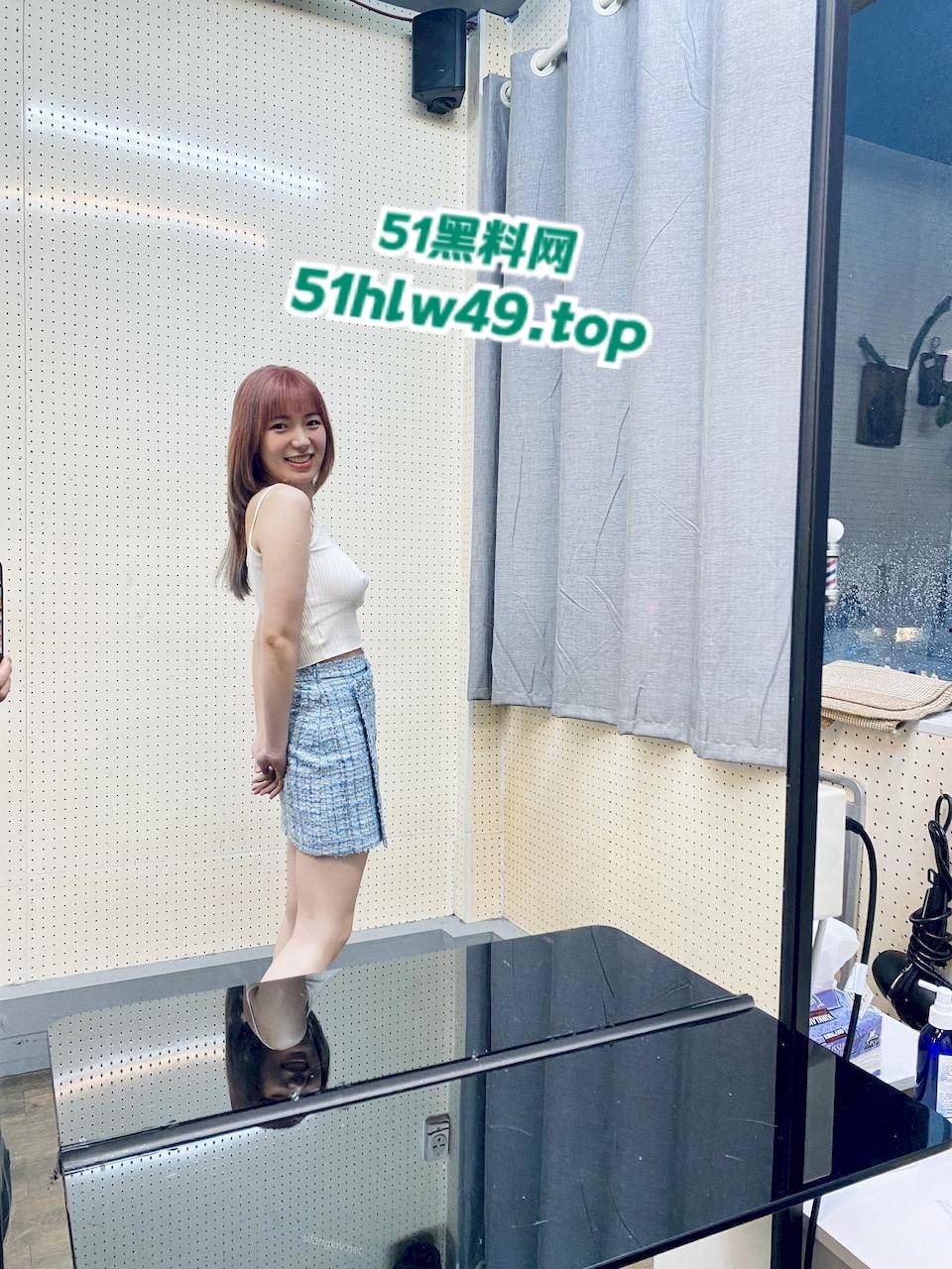 香港女同知性小姐姐【karin】凹凸有致奶大臀翘极致性感,各种大尺度私拍流出女友互舔鲍鱼视频曝光。-5