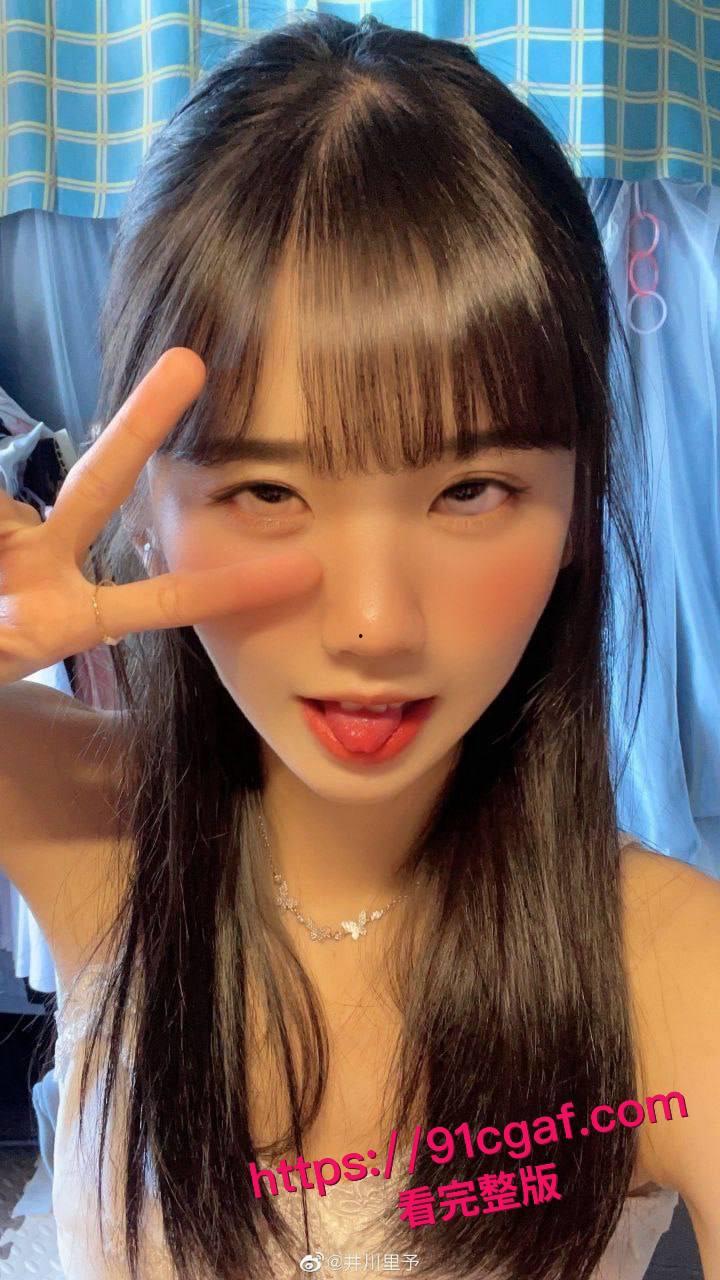 抖音1800W女网红 井川里予 深陷舆论风波 早期跟男友的性爱视频流出!-3