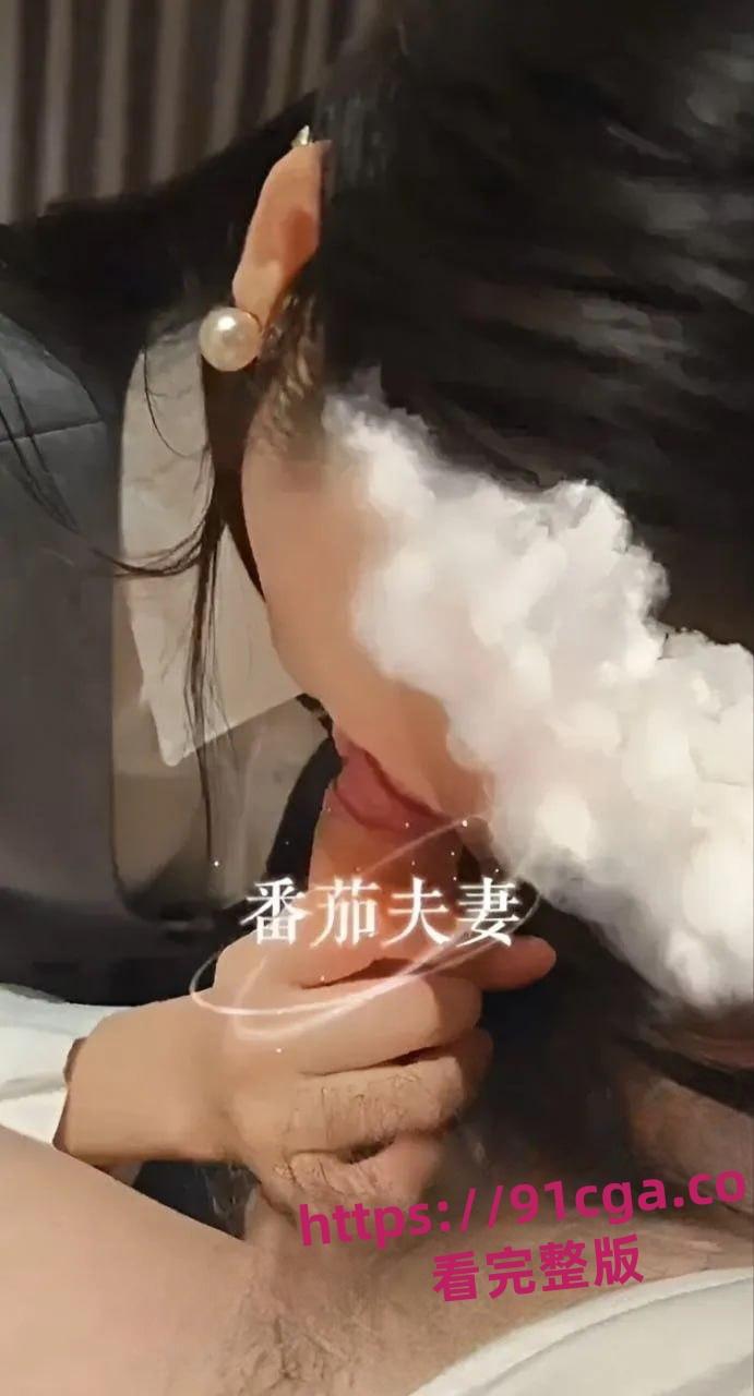 网红丸子老师真实身份被扒 推特情侣博主身份曝光 胸部痣和耳饰成实锤!-6