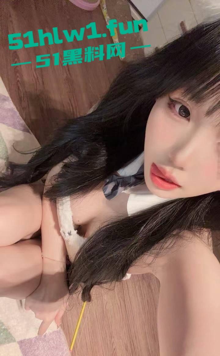 抖音百万粉丝擦边女网红【童锣烧 】微密圈大尺度作品流出 白丝肥臀顶级蜂腰简直太绝了!-7