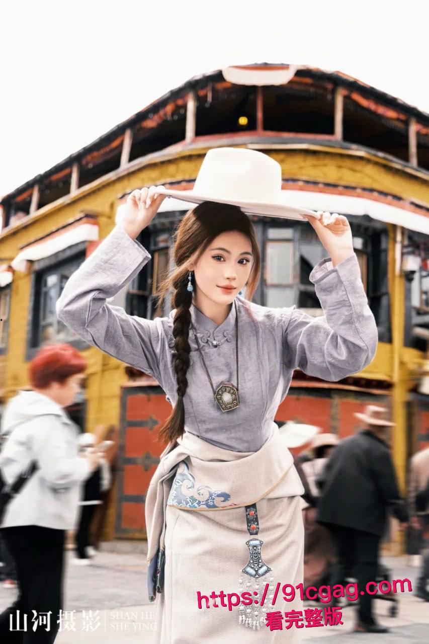 西南交通大学00年王云菲出轨丑闻:背着男友与金主激情缠绵,女上骑乘卖力伺候,逼毛浓密堪称淫娃名器!-4