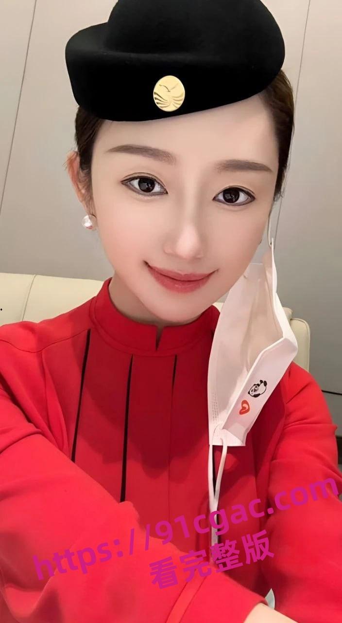 四川航空姐周娅菲惊爆丑闻!刚下飞机直奔酒店与炮友狂欢-2