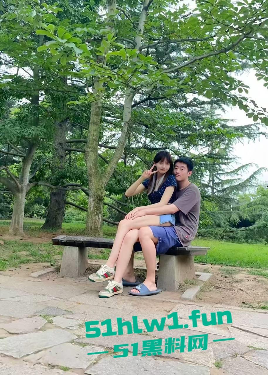 青岛985研究生嫩妹,颜值清纯身材性感,私下竟是M属性母狗被主人调教包养,最后还被主人曝光出来。-9