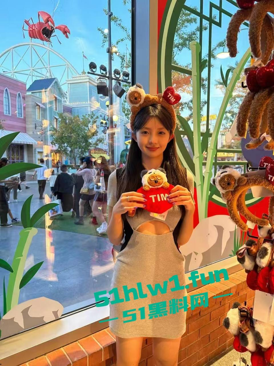 青岛985研究生嫩妹,颜值清纯身材性感,私下竟是M属性母狗被主人调教包养,最后还被主人曝光出来。-14