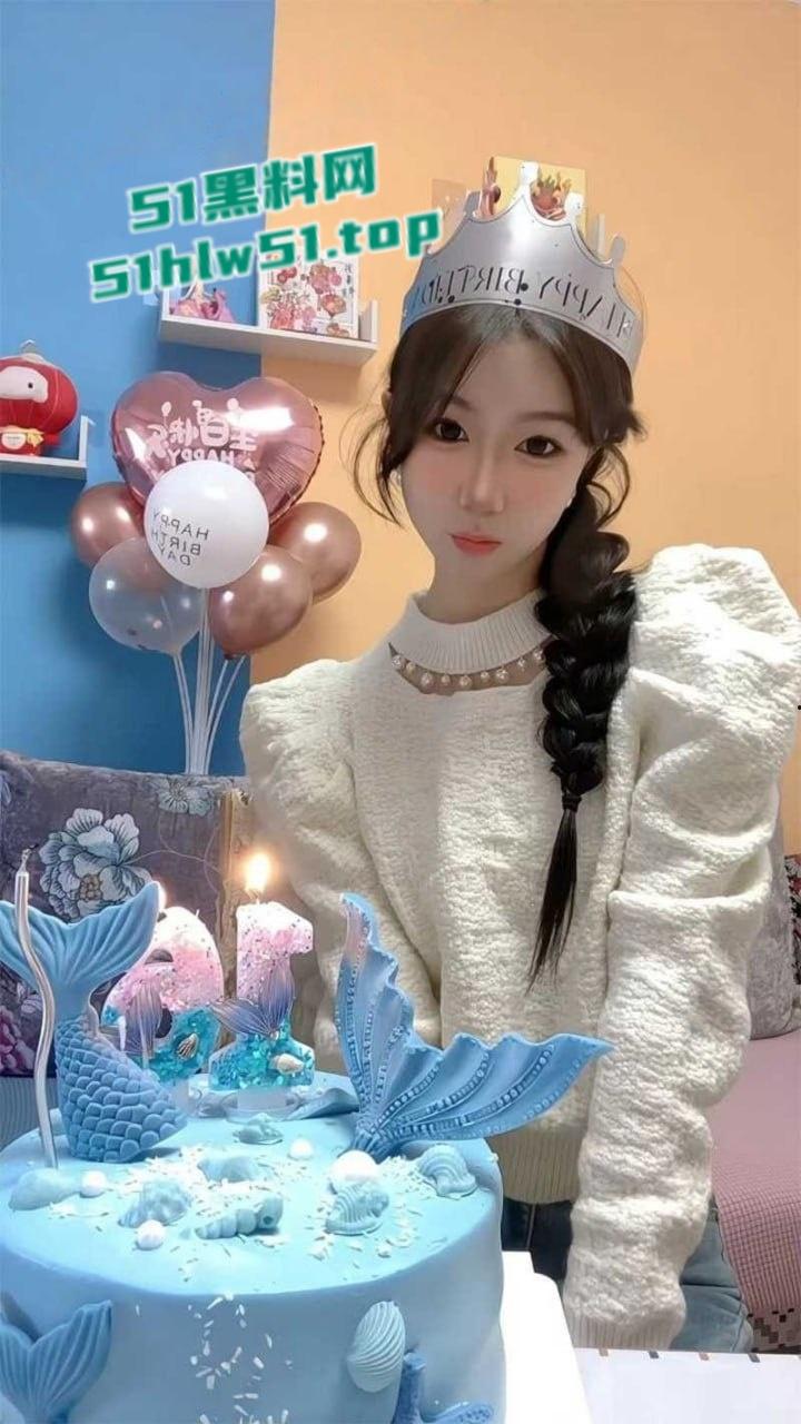 上海艺术学院的校花【夏宸玥】颜值逆天,竟是拜金反差女王,富二代勾搭肆意调教骚货!-8