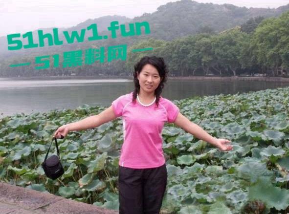 山东东营珍荣整装家居销售【安文娟】性瘾大骚逼,婚内出轨被爆淫照和不雅视频。-4