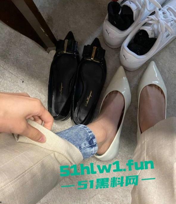 震惊大瓜!北京招商银行高管【廖飞】因欠债危机直接实名下海做鸡,职业白领傍上司还欲求不满发展性趣爱好。-10