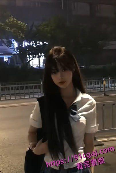 抖音63万粉丝{妹妹早上好}甜美博主 私下生活火爆反差 揭秘金主掌中玩物的肆意人生-3