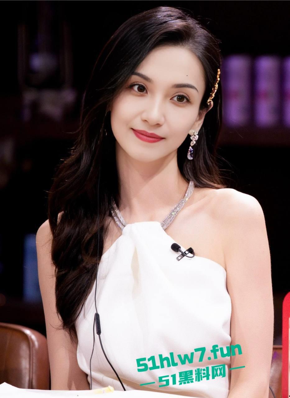 上海华东理工大学女教师【万婷】高校教师,淫荡无度私底下售卖自己仰仗自己高校教师身份高价卖逼!-1