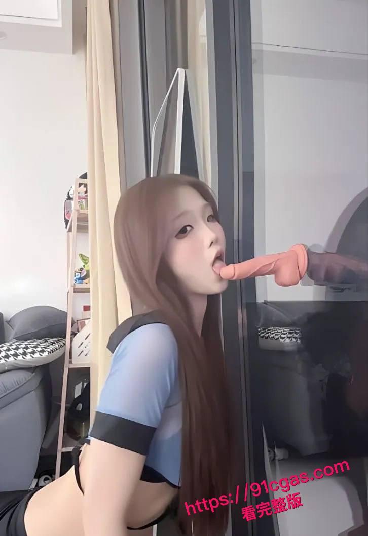 快手网红小雯胖几私密视频流出!足控足交高潮,浪叫声太销魂!-5