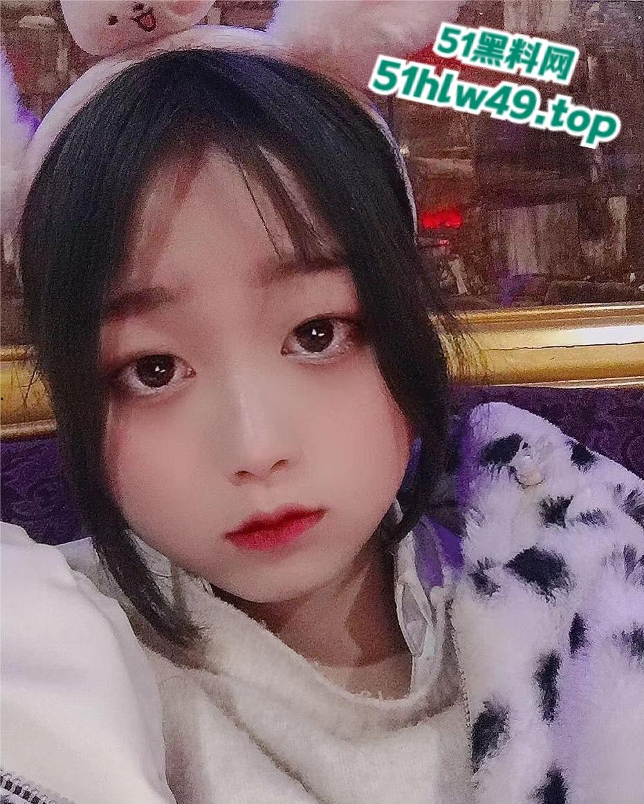 重庆纹身妹【莫盈】裸贷3000元,口叼内裤自慰视频曝光,满身皮肤病看着太惊悚。-3