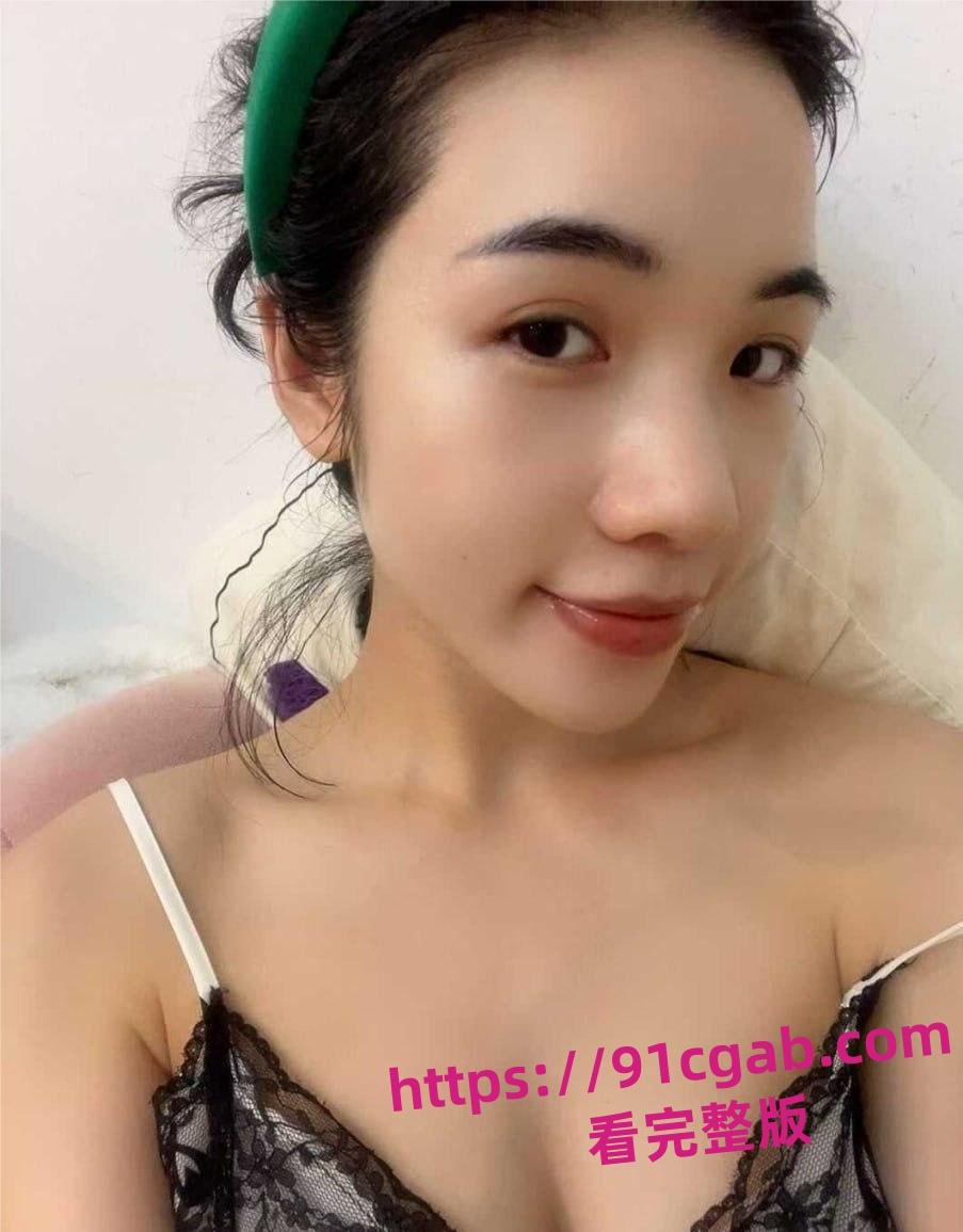 98年贵州布依族潘祺涵老实人接盘后不再接受包养业务,口交视频被曝光-2