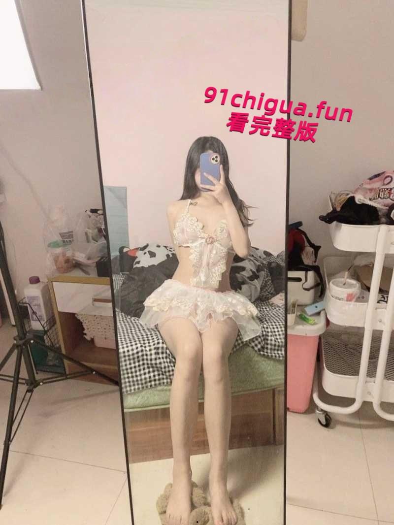 浙江护理职业技术学院学生妹【黄絮如】裸聊视频泄密,大尺度自慰呻吟声悦耳动人,极品反差学生妹谁能不爱呢!-19