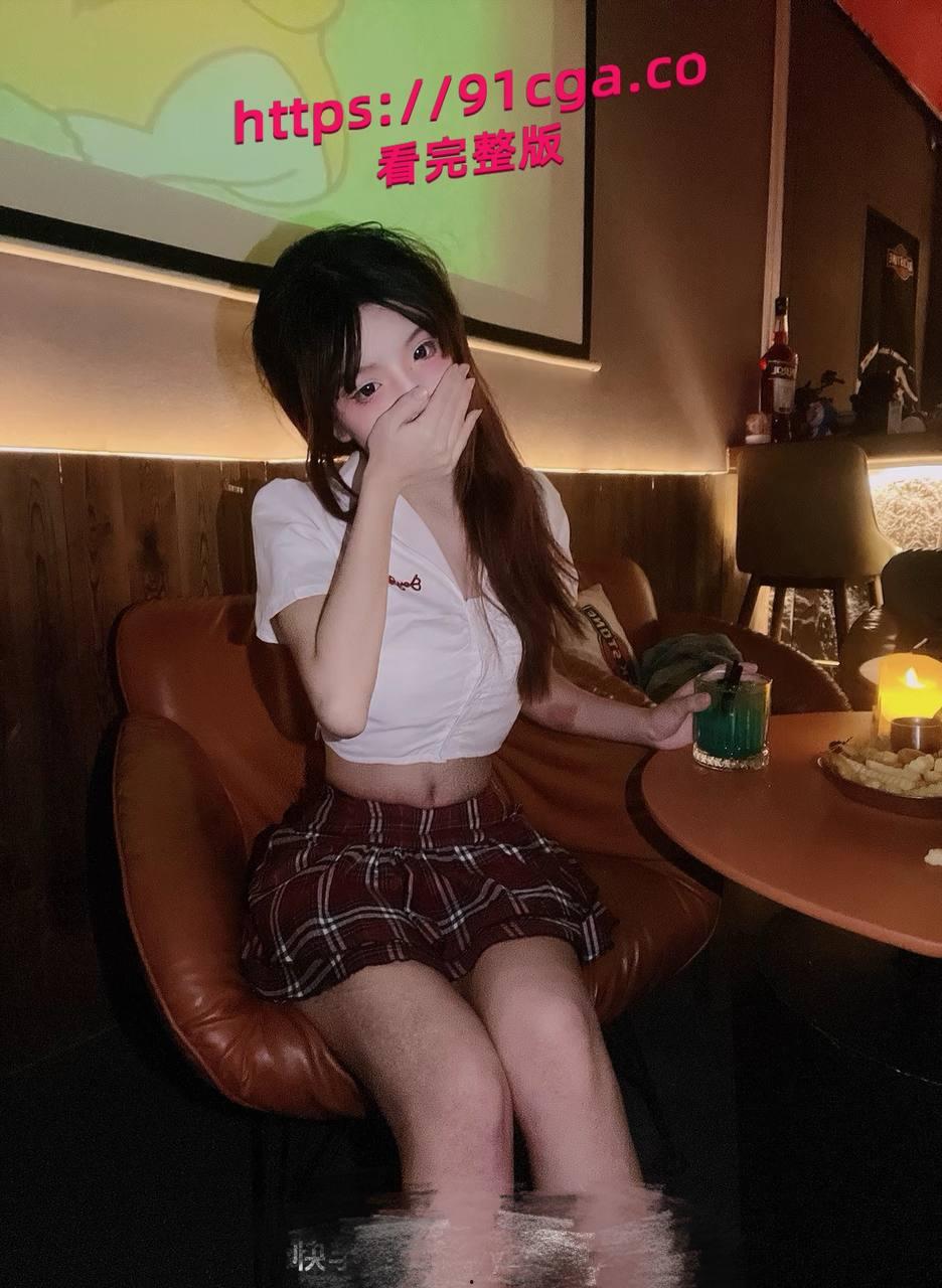 福建莆田 郑烨烨 在群里炫耀和男模做爱 主打精神小妹欠操风范!-2