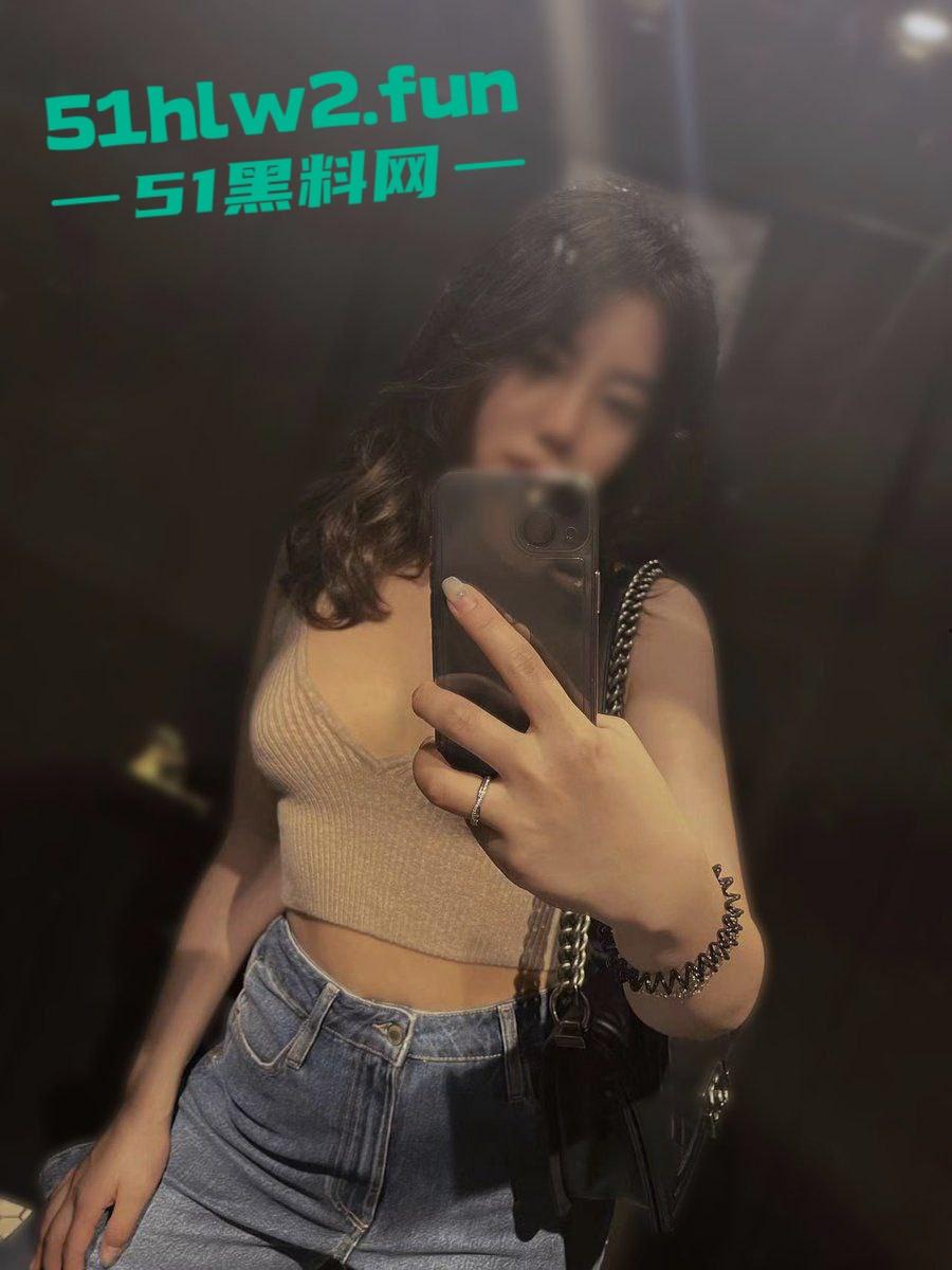 爱情有没有所谓的忠诚,只能看母狗是否经得住诱惑,完美调教的前妻出轨被老公怒曝母狗的调教历程。-16