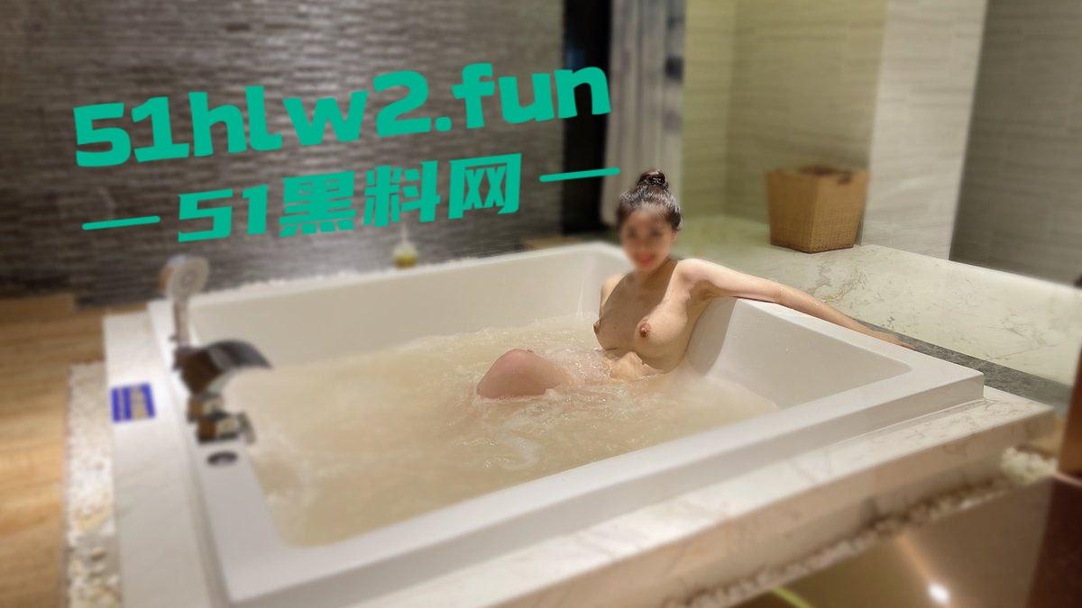 爱情有没有所谓的忠诚,只能看母狗是否经得住诱惑,完美调教的前妻出轨被老公怒曝母狗的调教历程。-17