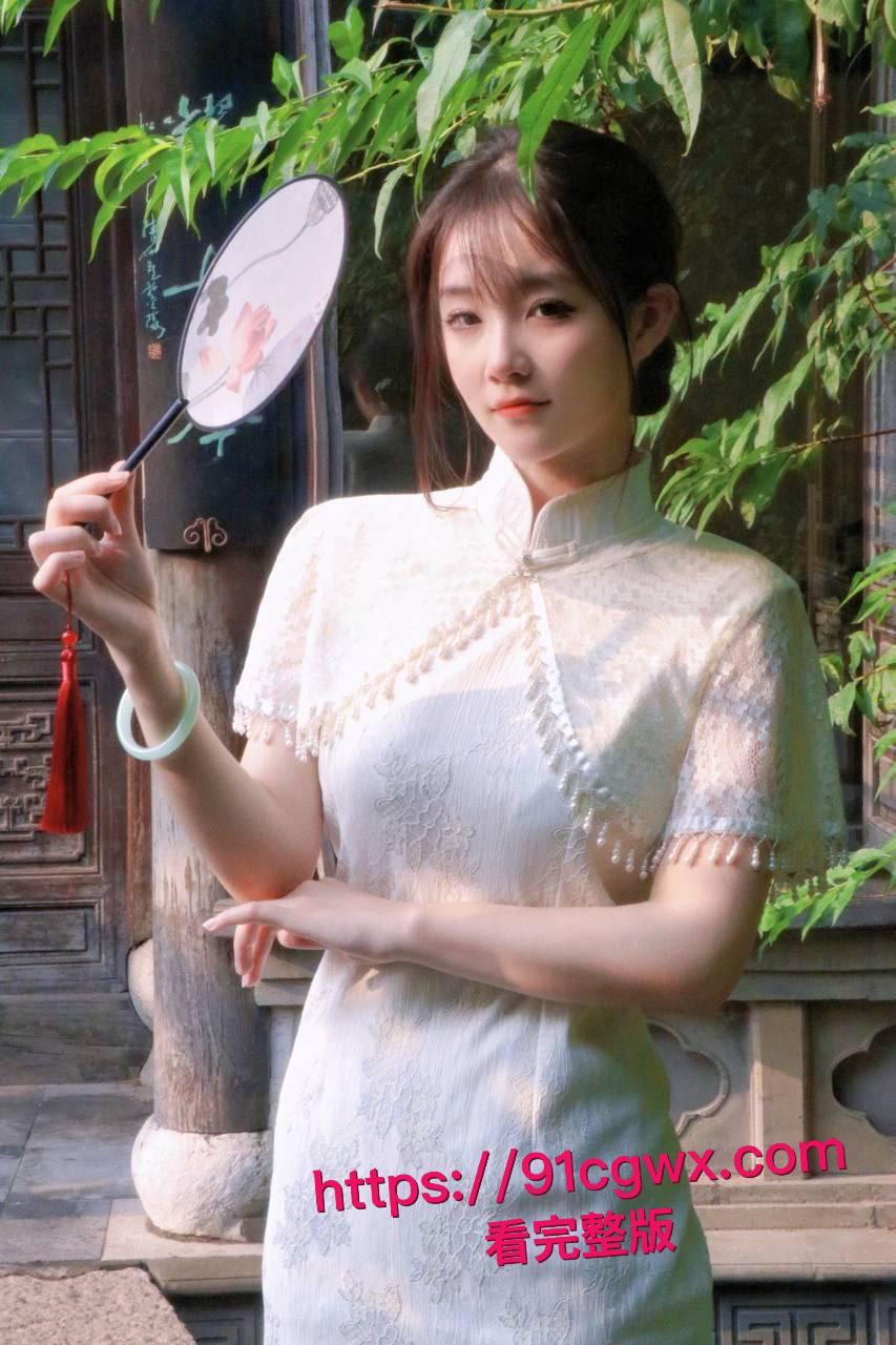 吴萌私密视频泄露!娇小身材大胸反差,嫩滑肌肤让人血脉喷张!-2