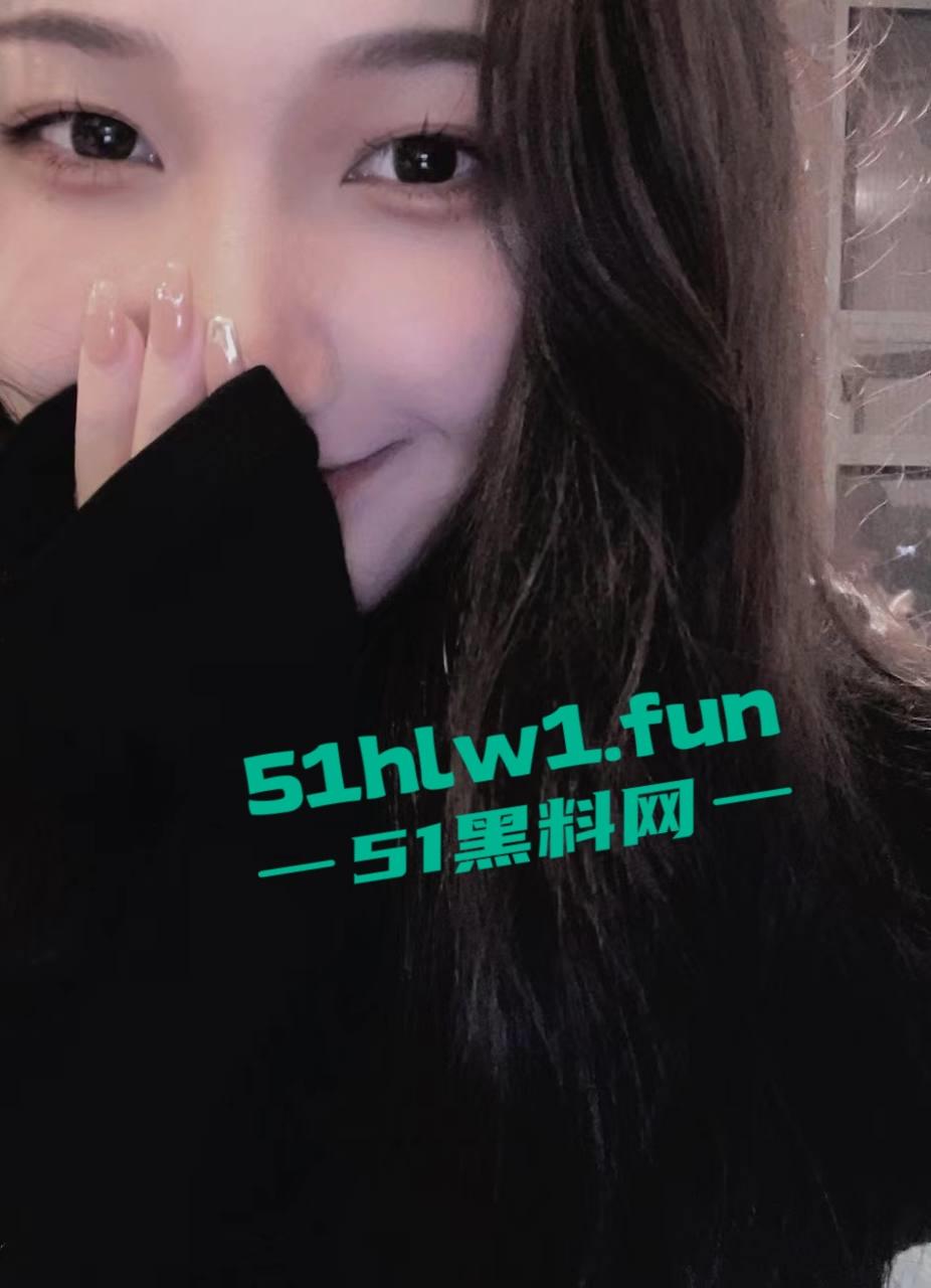 江苏信息职业技术学院反差骚母狗【刘柄池】靓丽颜值身材曼妙,私下却是骚母狗酒店被金主调教视频流出。-10