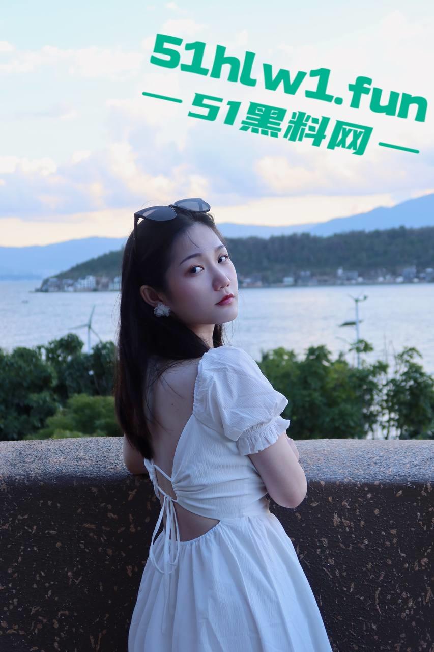江苏信息职业技术学院反差骚母狗【刘柄池】靓丽颜值身材曼妙,私下却是骚母狗酒店被金主调教视频流出。-12