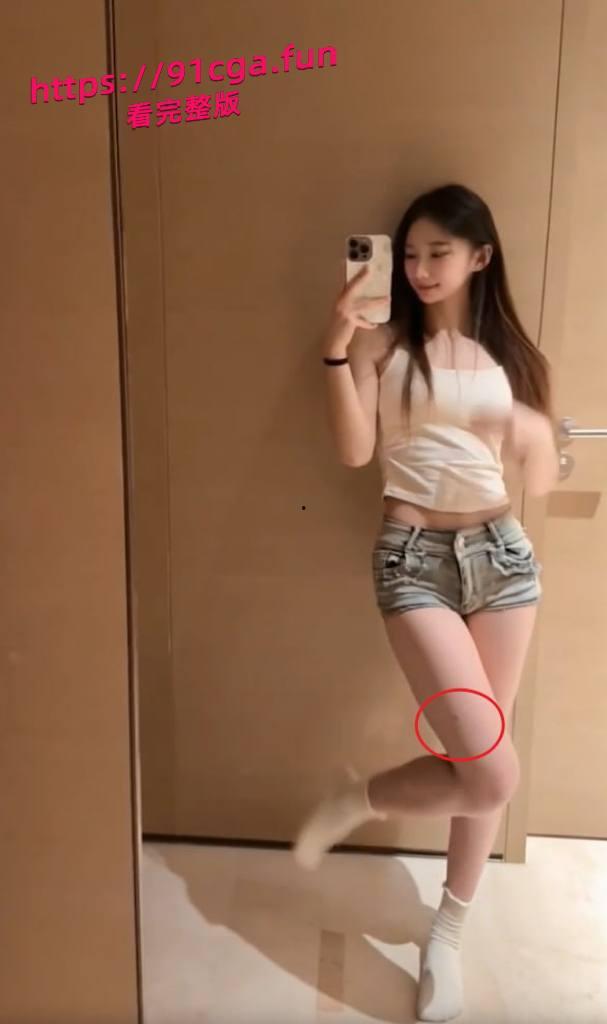 抖音百万粉丝网红六六酱再掀风波!真实身份被扒 背后竟是微密圈人气网黄 888门槛福利流出-4