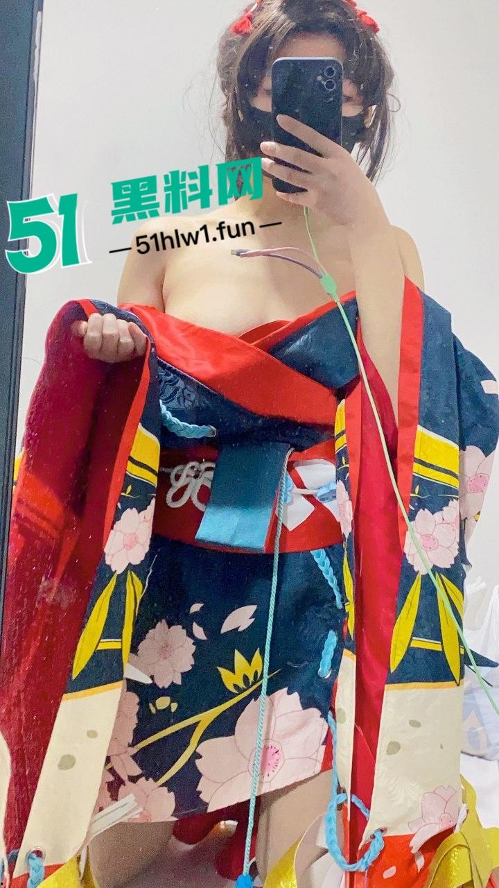 推特博主【沐沐酱】cos服自慰福利视频流出,超骚嫩妹极限掰穴大尺度展示粉嫩阴道!-5