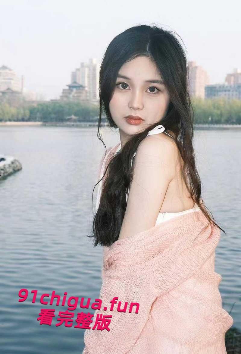 北京城市学院少女【王晗】性爱视频泄露,高颜值学生妹露脸口交,骑乘撸管还被颜射!-6